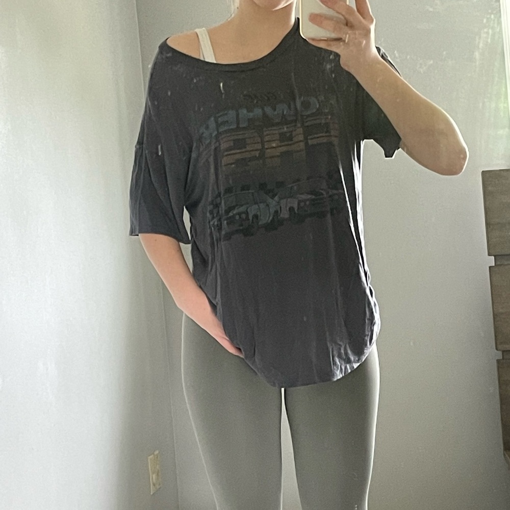 west cst shirt size medium